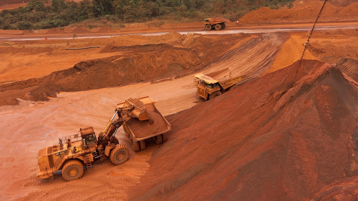 सिएरा लियोनमा सुन उत्खनन गरिँदै। तस्बिर स्रोतः फाइनान्सियल टाइम्स